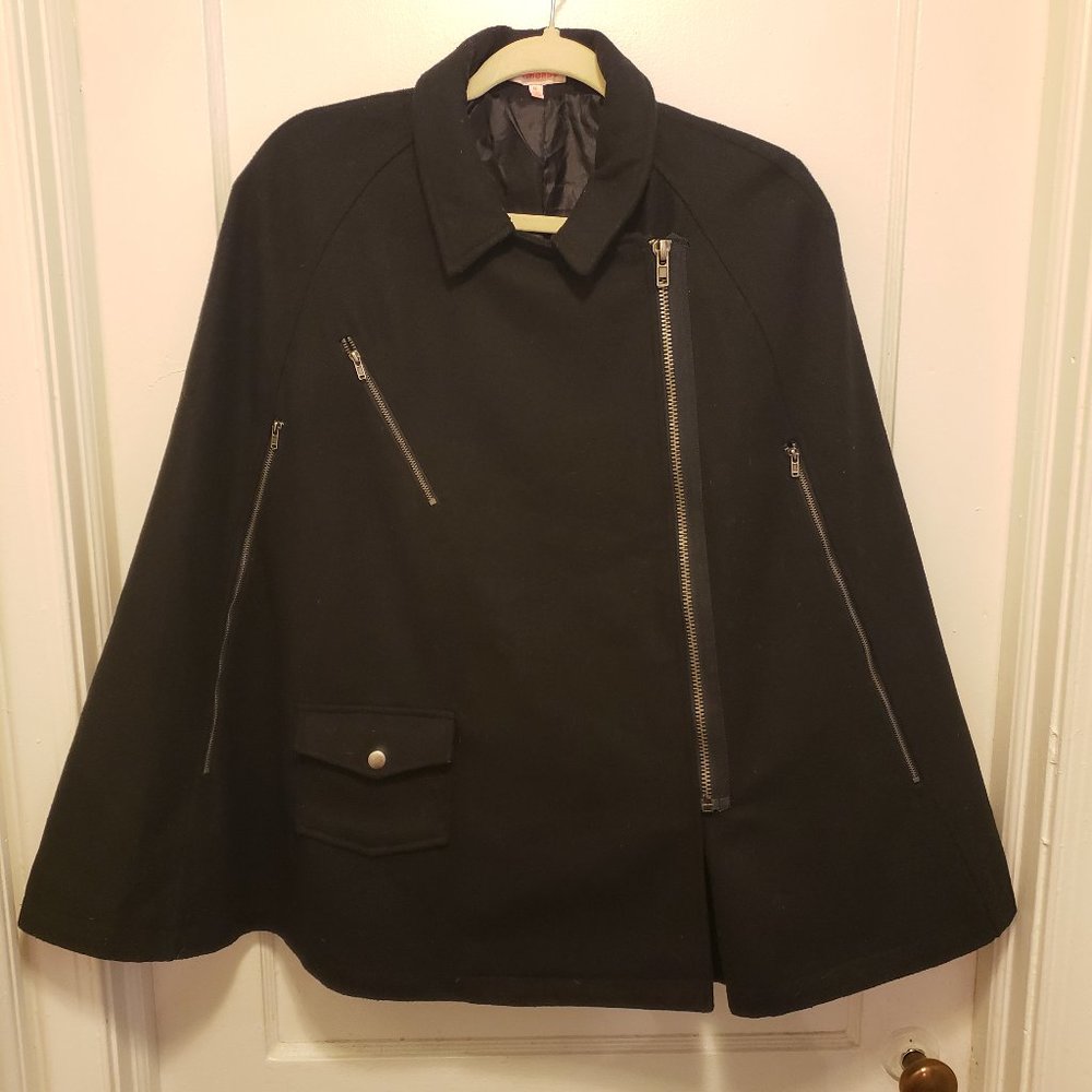 Black Winter Zip Up Poncho